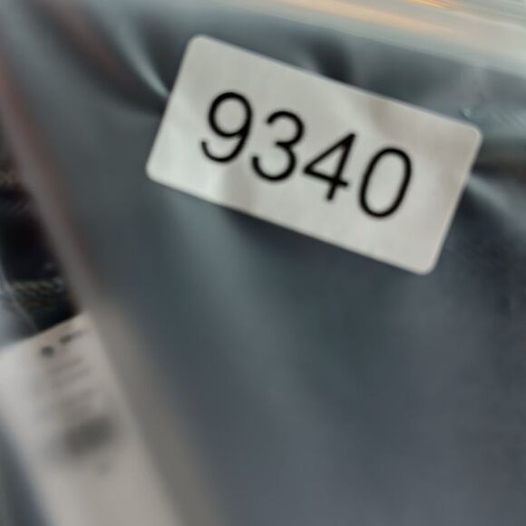 NWT Old Navy Plus Size Curvy Distressed Slouchy Cut Off Denim Shorts - Size 26 - Picture 10 of 10